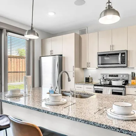 Ferienwohnung Modern 2Bd 2Ba Flat Gym And Pool Heart Of Downtown